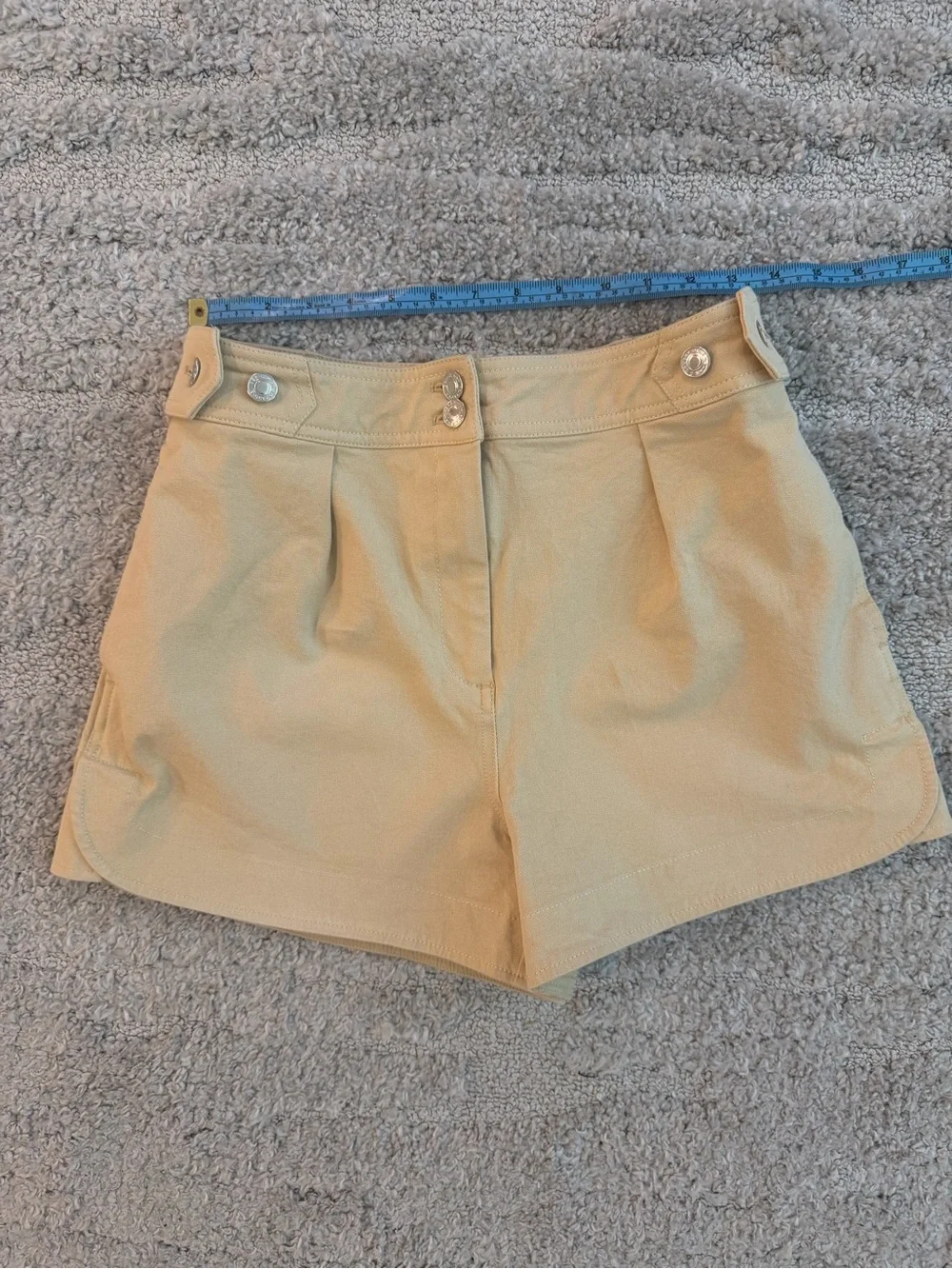 EUC Size 8 Derek Lam 10 Crosby Mika Snap Shorts in Khaki - Picture 3 of 7